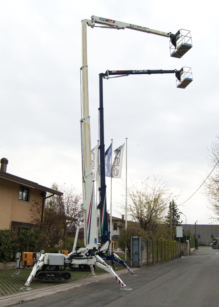 DT21-履带型蜘蛛式曲臂高空作业车(蜘蛛机).jpg DT21-履带型蜘蛛式曲臂高空作业车(蜘蛛机).jpg